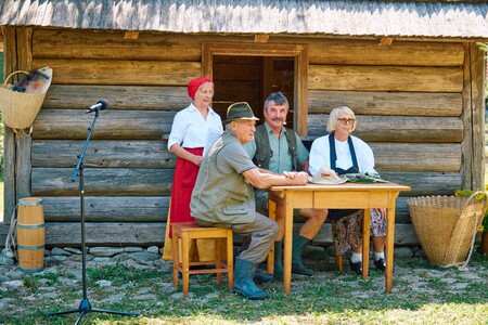 Oživljanje spominov na lučke ribe v etno vasici (Foto Janez Kotar)